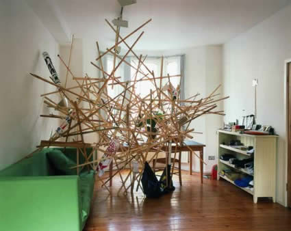 The ja ja nein nein living room sculpture